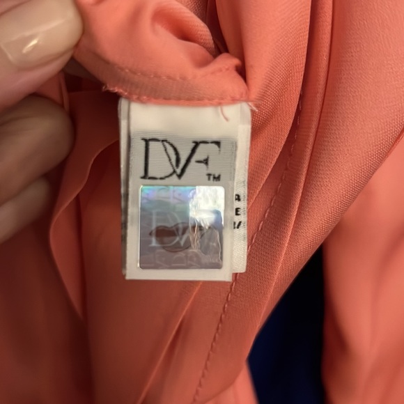 DVF Pink Button Down Silk Dress with drawstring waist tie - Picture 8 of 9